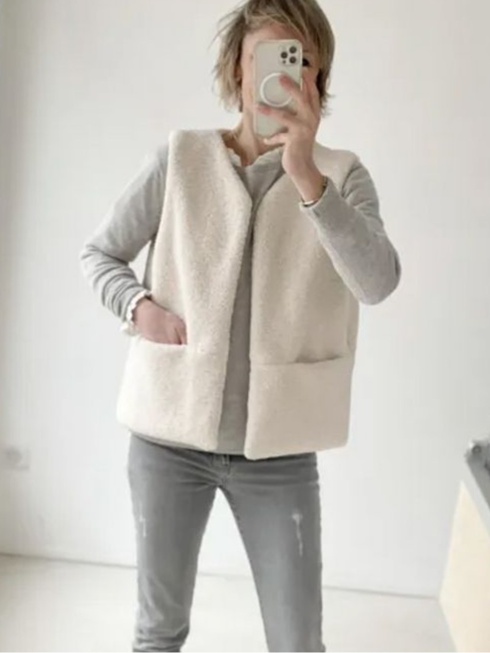 Zara Plush Faux Fur Vest in Light Cream